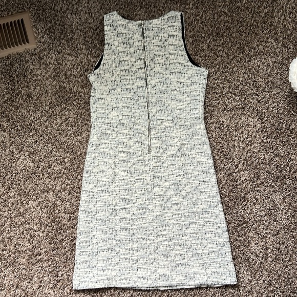 Loft Sleeveless Dress - Picture 2 of 2